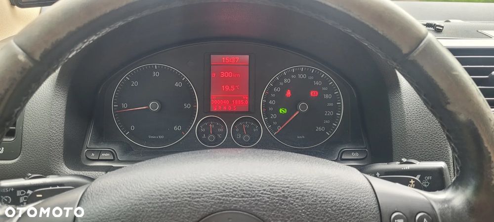 Volkswagen Jetta 2.0 TDI DSG Comfortline - 19