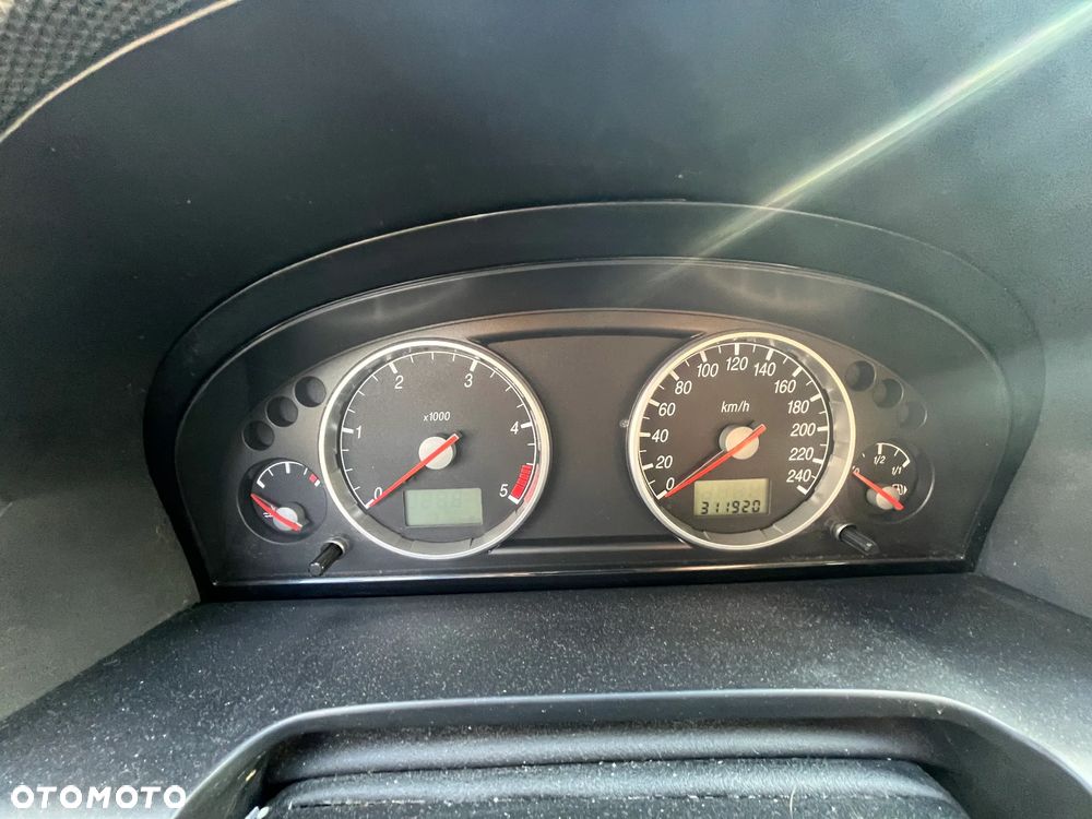 Ford Mondeo 2.0 TDCI DPF Trend - 3