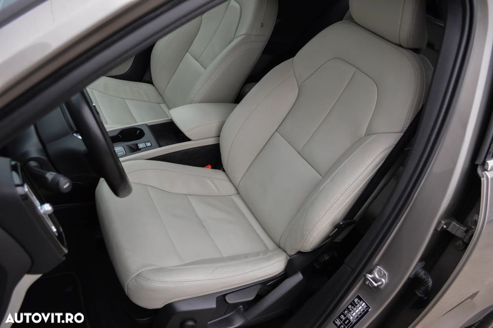 Volvo XC 40 Recharge T5 Twin Engine AT7 Inscription - 21