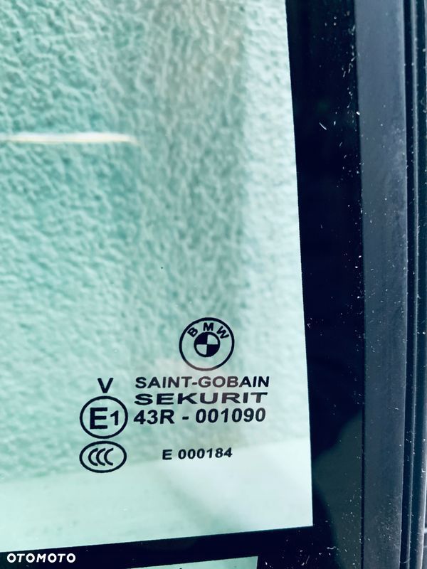 Szyba karoseryjna prawa tylna BMW 7 2008- ORYGINAŁ - 2
