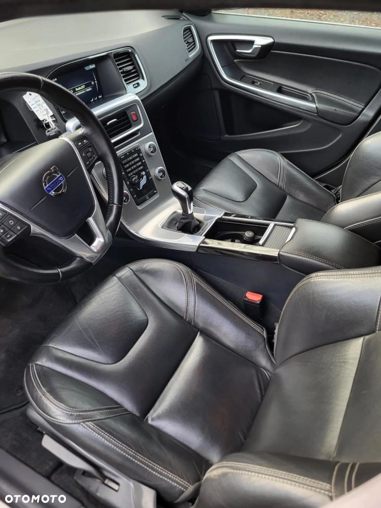 Volvo S60 D3 Momentum - 7
