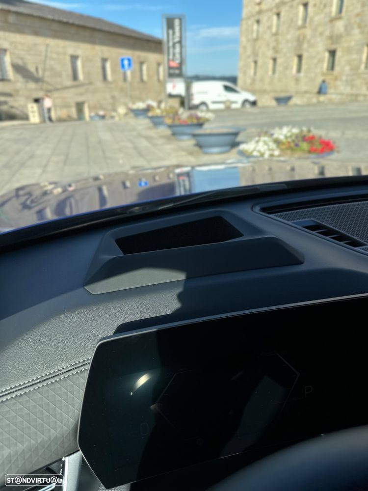 BMW iX2 - 10