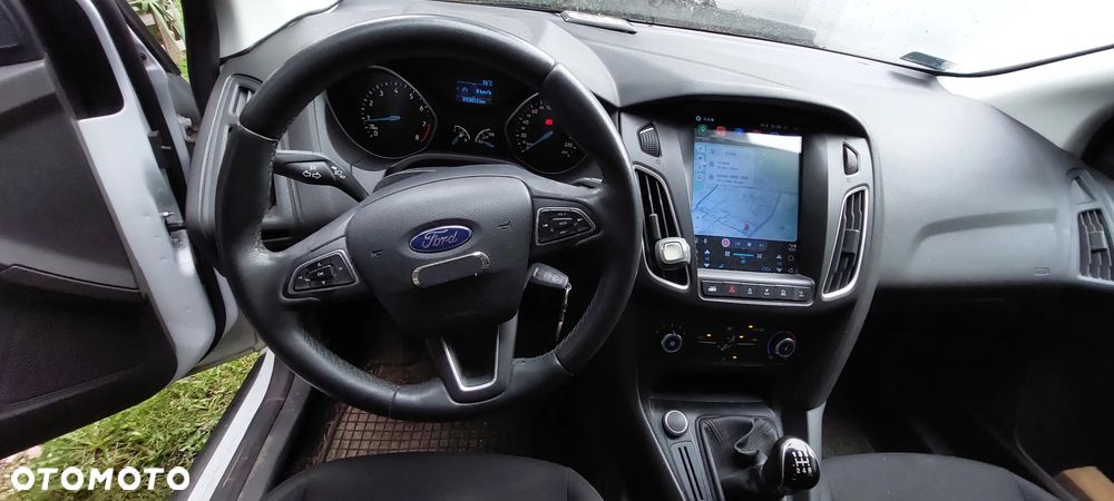 Ford Focus - 13