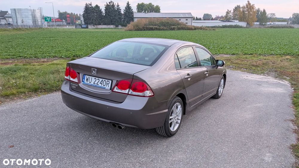 Honda Civic 1.8 Comfort - 12