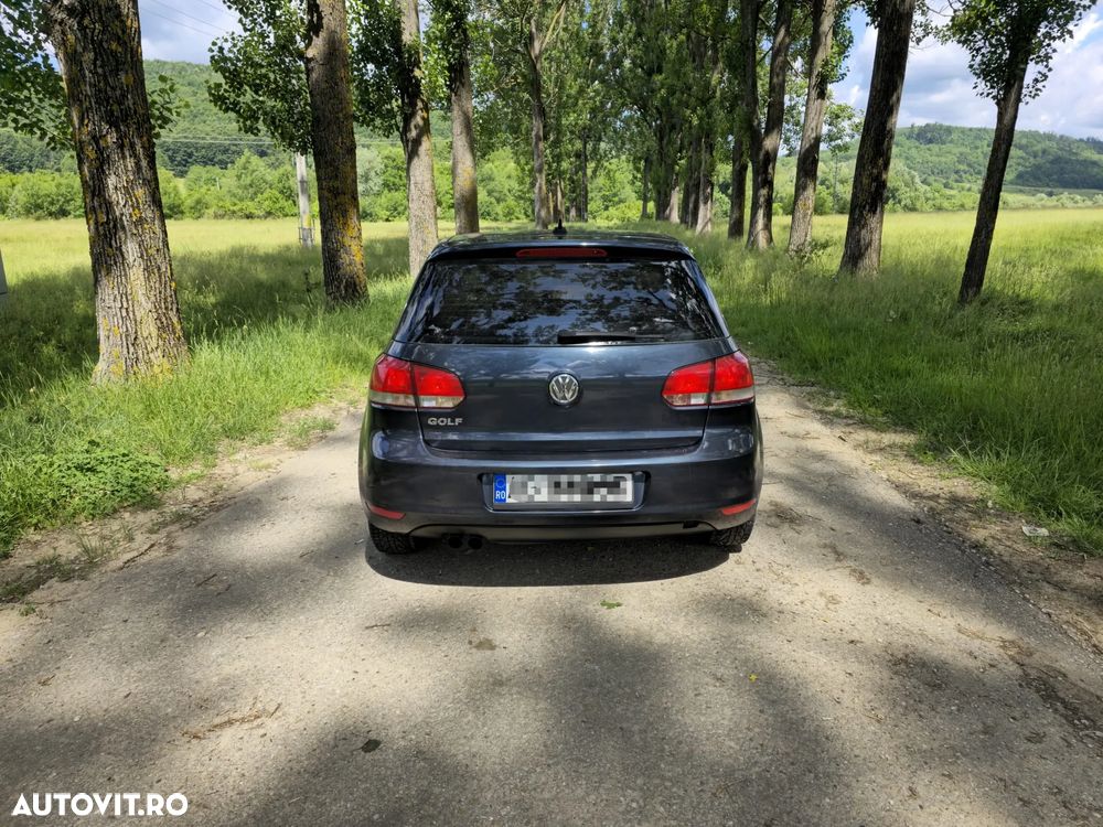 Volkswagen Golf 2.0 TDI DPF Highline - 7