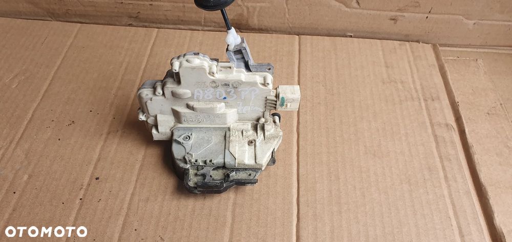 Zamek drzwi prawy przód przedni prawy Audi A8 D3 4E1837016 - 8