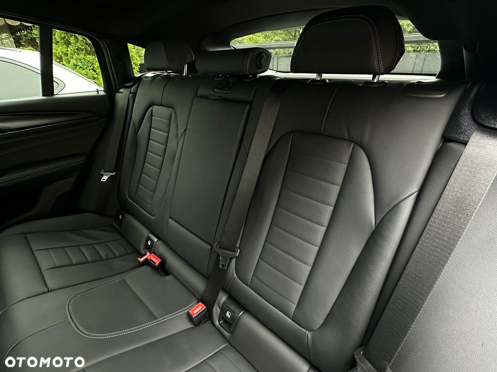 BMW X4 xDrive30d mHEV M Sport sport - 28