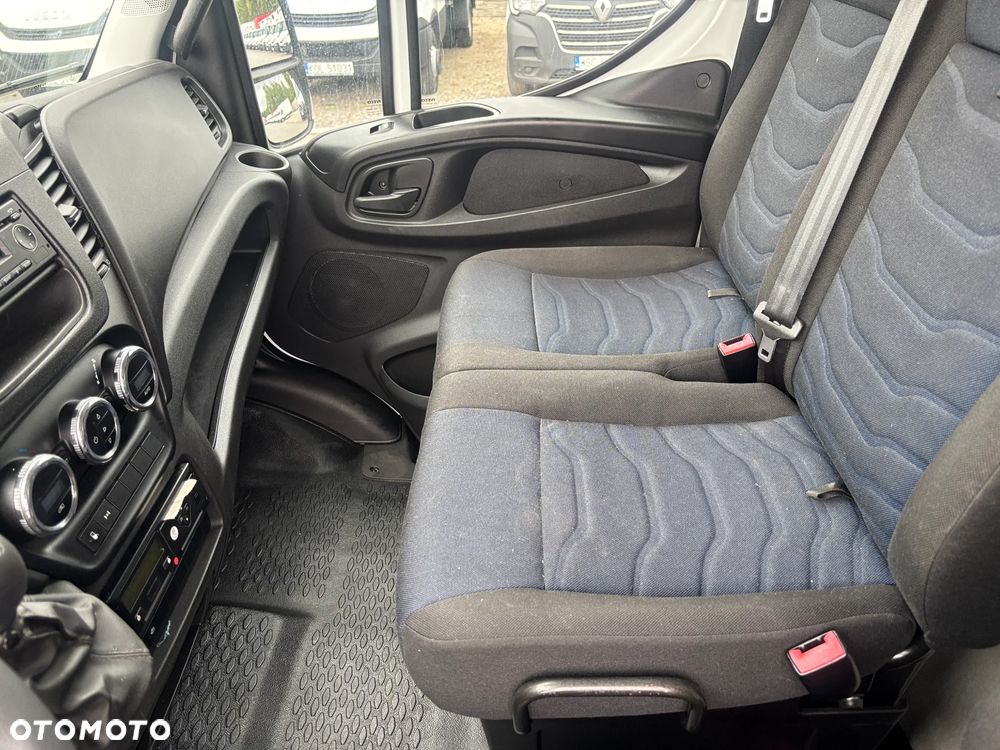 Iveco 70C17,,70C18,,70C15,,72C17,,50C17,,35C17,,35C15 PODWOZIE DO ZABUDOWY  WYWROTKA SKRZYNIA LADUNKOWA KONTENER CHLODNIA 70 SZTUK NA PLACU - 9