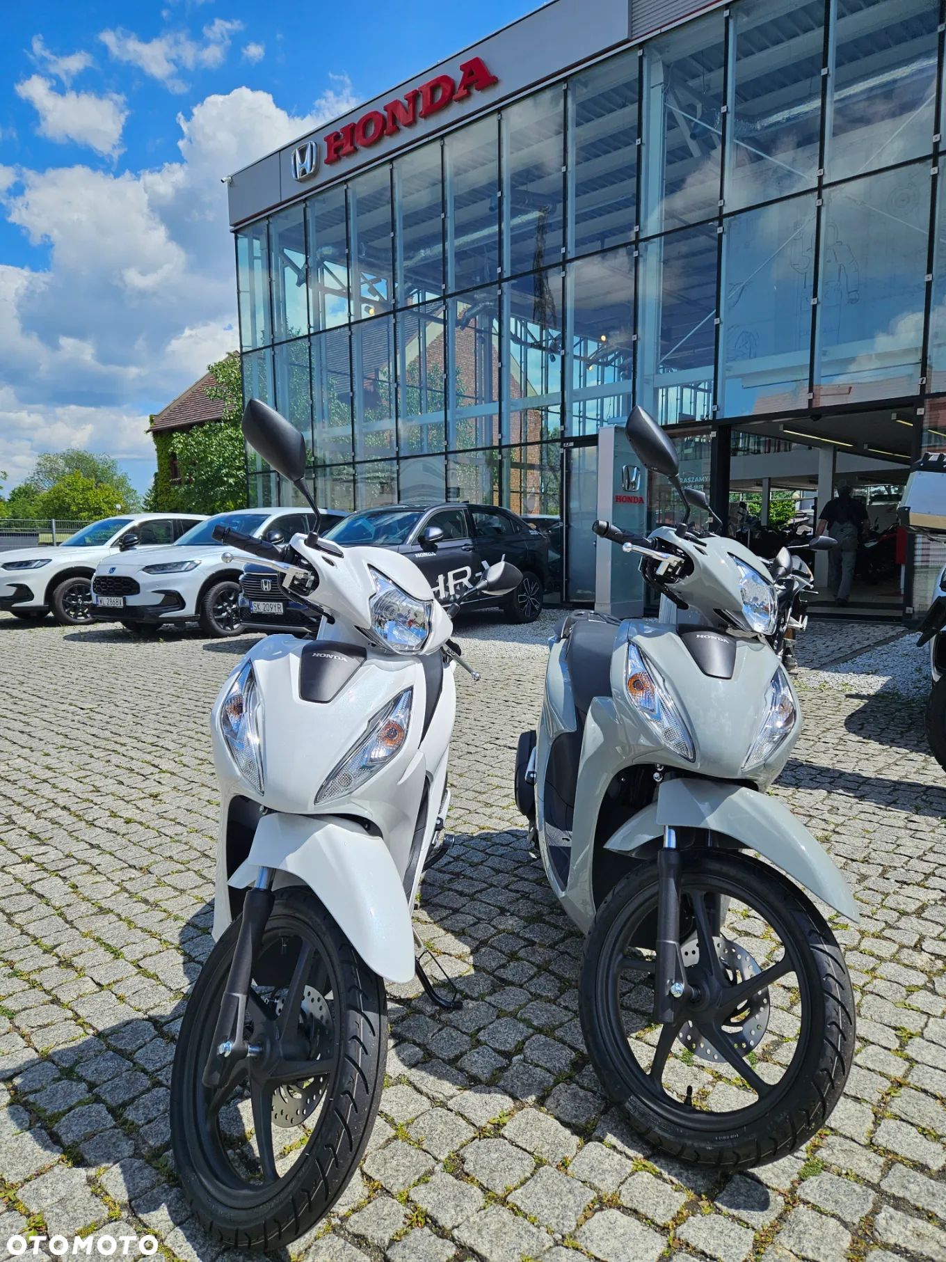 Honda Vision - 1