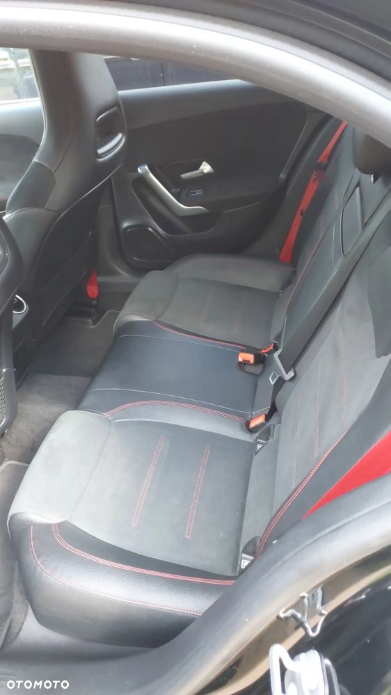 Mercedes-Benz Klasa A AMG 35 4Matic AMG Speedshift DCT 7G - 3