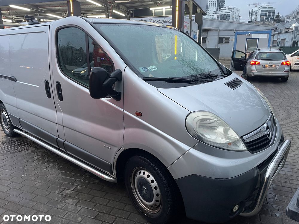 Opel Vivaro - 14