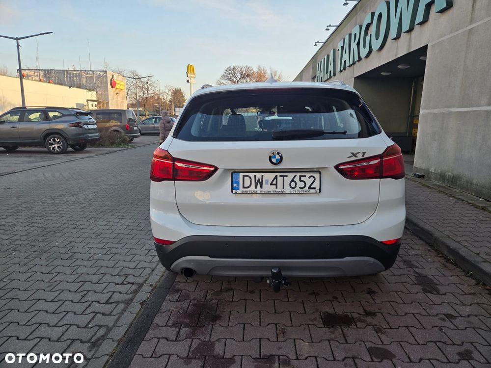 BMW X1 sDrive18i - 6