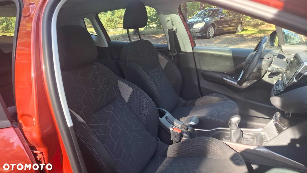 Peugeot 2008 - 4
