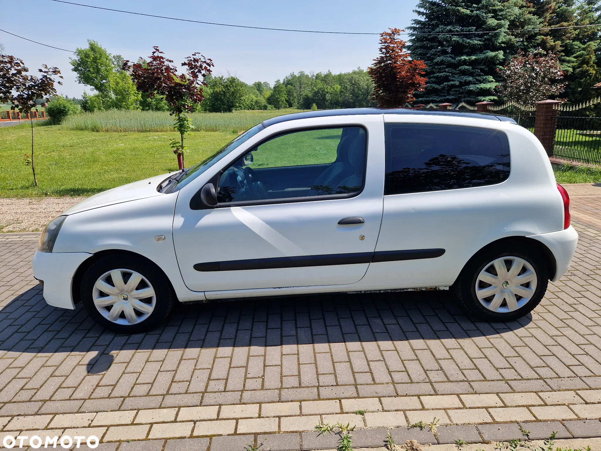 Renault Clio 1.5 dCi Alize - 4