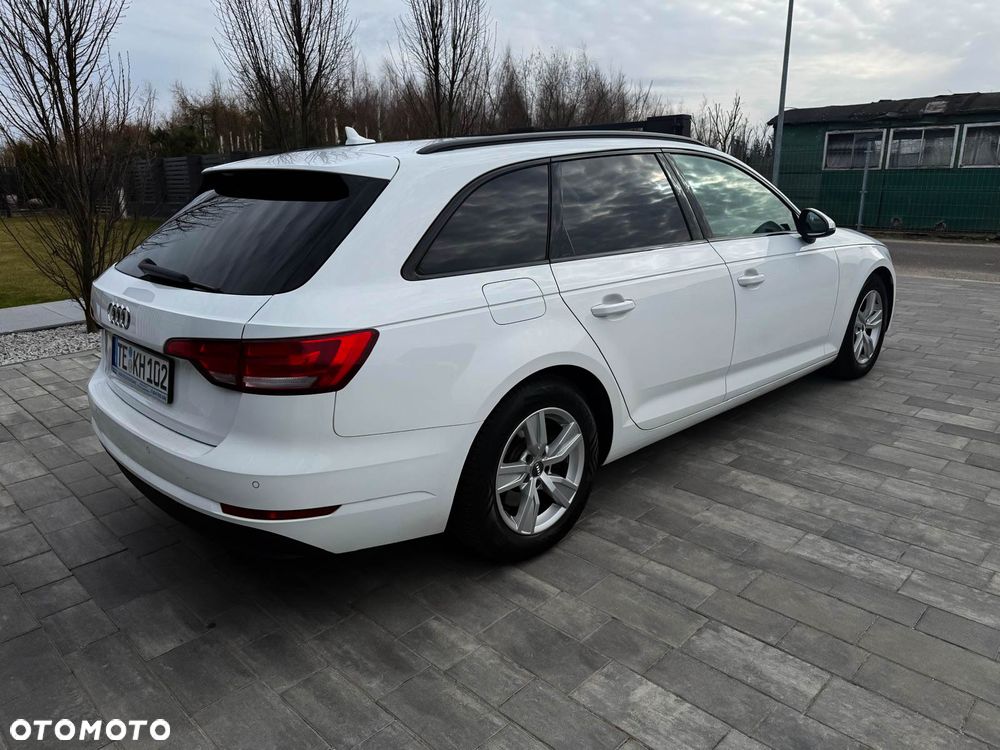 Audi A4 Avant - 16