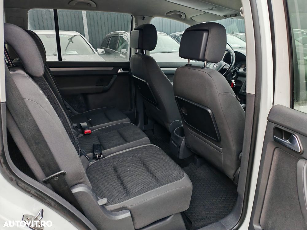 Volkswagen Touran 2.0 TDI DPF DSG Comfortline - 7