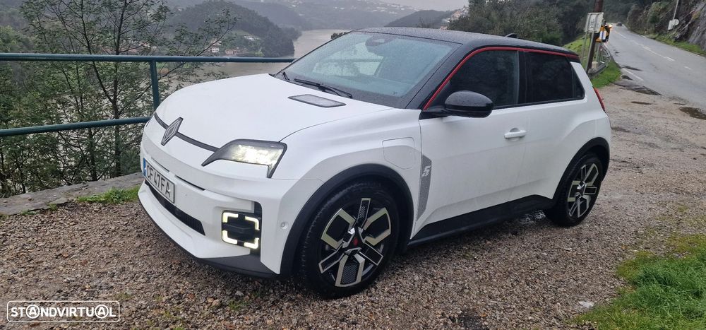 Renault 5 E-Tech R Iconic Five 150 Comfort Range - 11