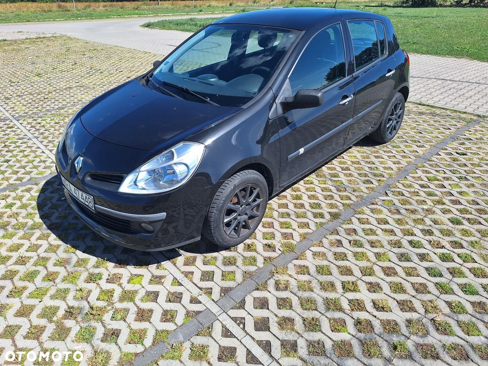 Renault Clio - 7