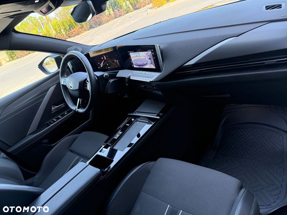 Opel Astra 1.2 Turbo Automatik GS - 9