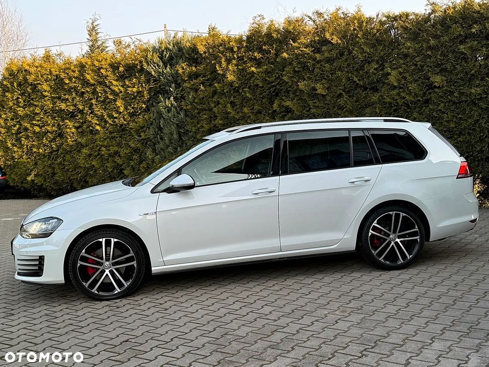 Volkswagen Golf 2.0 TDI BMT GTD - 10