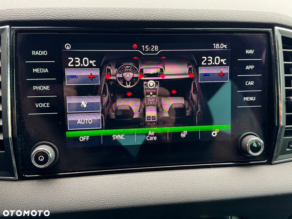 Skoda Karoq 1.6 TDI SCR DSG Style - 27