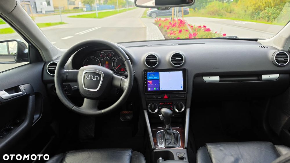 Audi A3 Sportback 2.0 TDI Ambiente S tronic - 5
