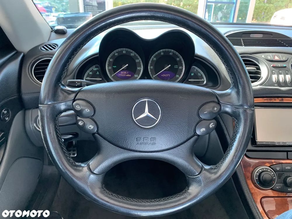 Mercedes-Benz SL 500 - 11