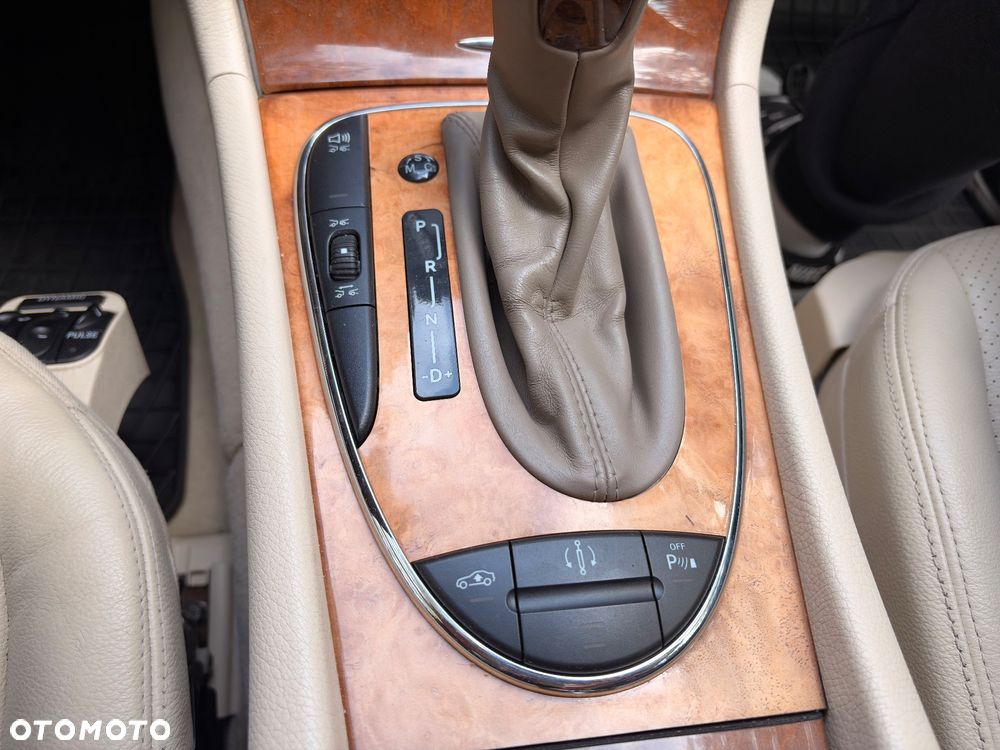 Mercedes-Benz Klasa E 350 7G-TRONIC Elegance - 17