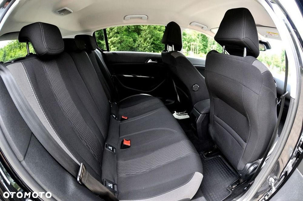Peugeot 308 1.6 BlueHDi Style S&S - 9