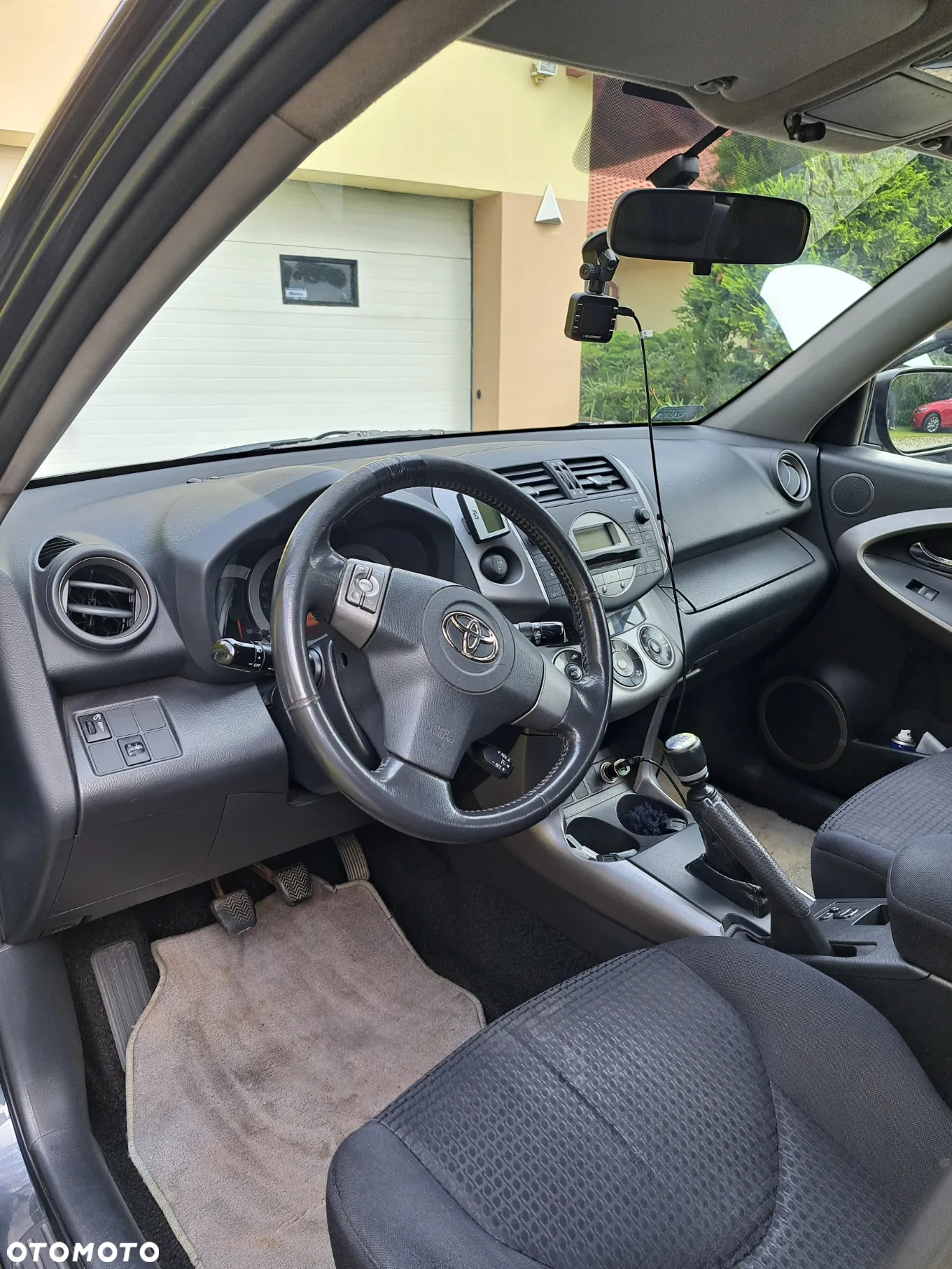 Toyota RAV4 - 5
