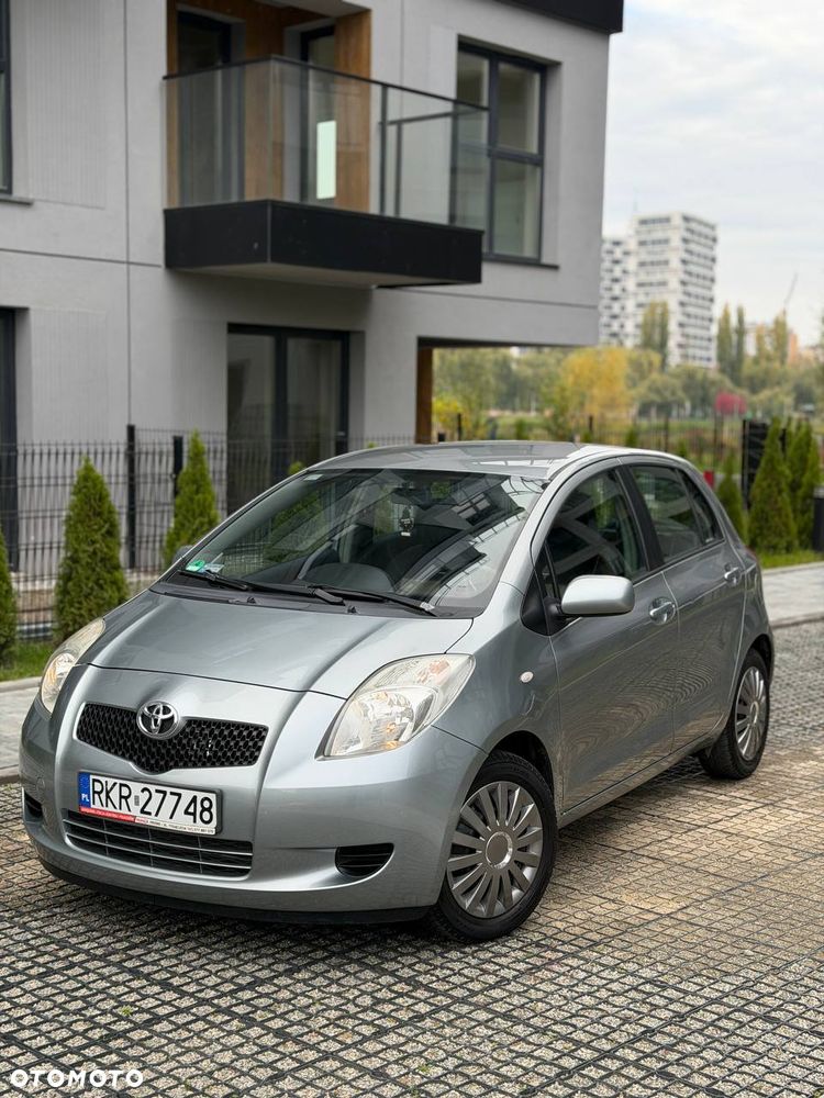 Toyota Yaris 1.3 Prestige - 3