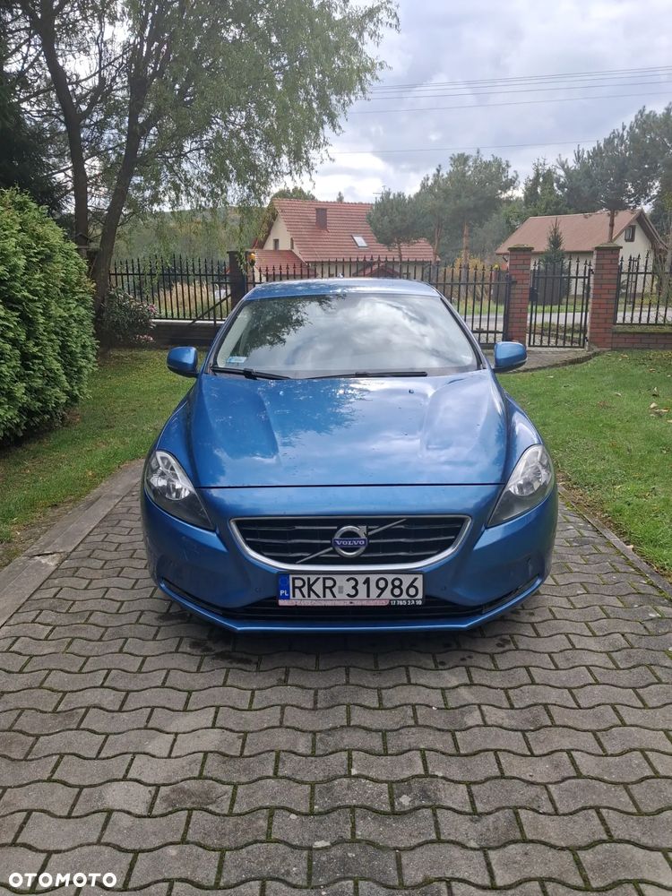 Volvo V40 - 2
