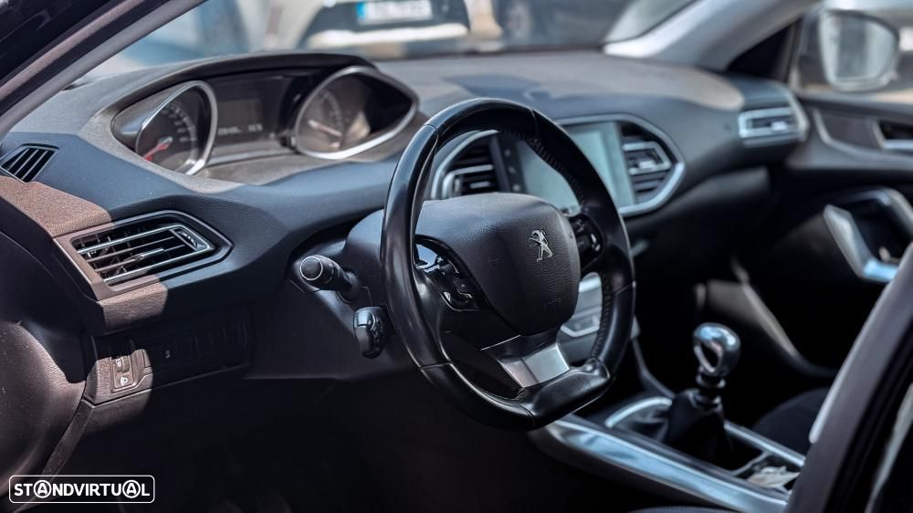 Peugeot 308 SW 1.5 BlueHDi Allure - 3