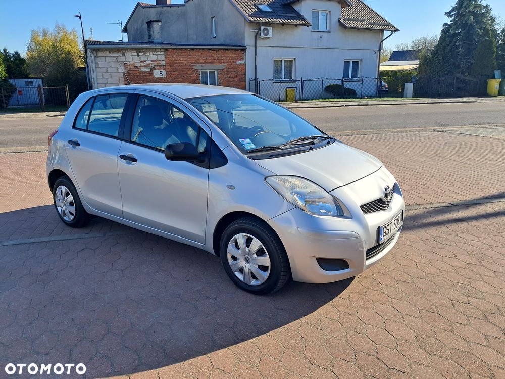 Toyota Yaris 1.0 Premium - 20
