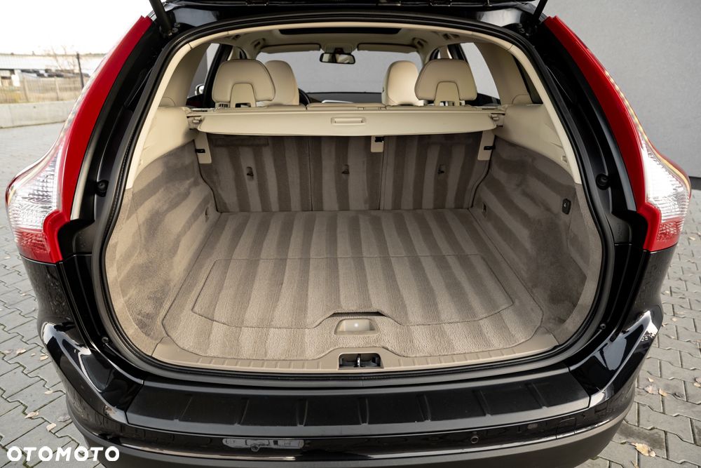 Volvo XC 60 D3 AWD Summum - 19