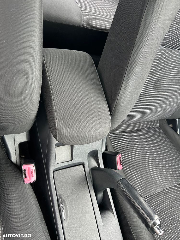 Mitsubishi Lancer - 16