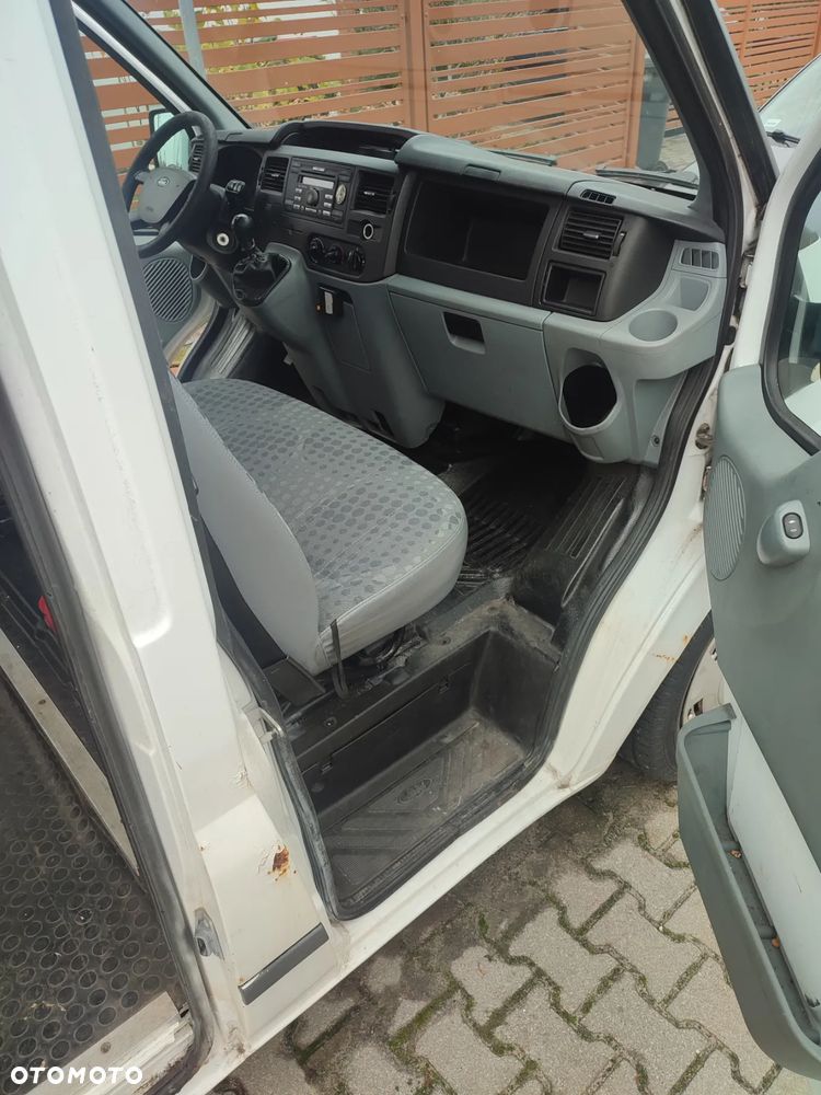 Ford Transit - 8