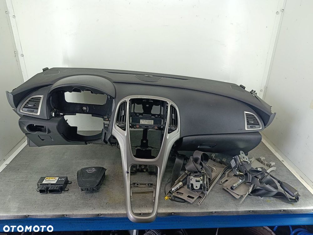 DESKA ROZDZIELCZA,KONSOLA PODUSZKI SENSOR PASY OPEL ASTRA J - 1