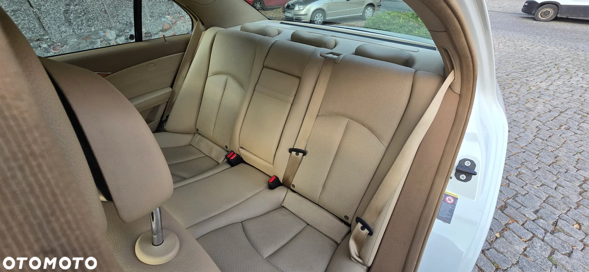 Mercedes-Benz Klasa E 350 4Matic 7G-TRONIC Avantgarde - 26