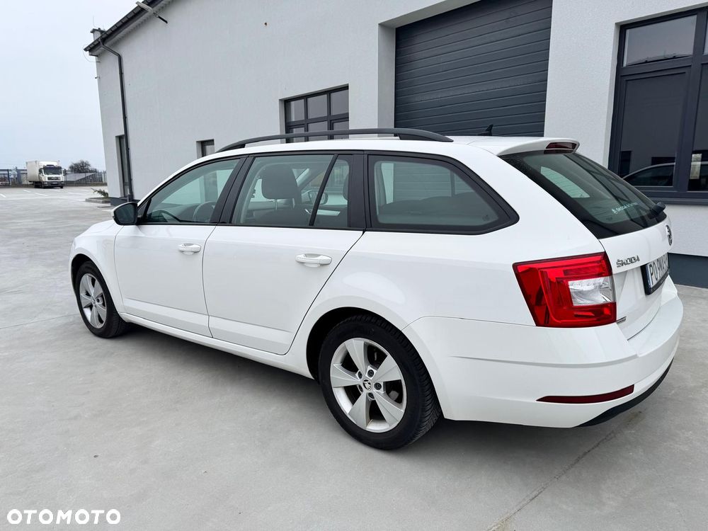 Skoda Octavia 1.6 TDI SCR Business - 3