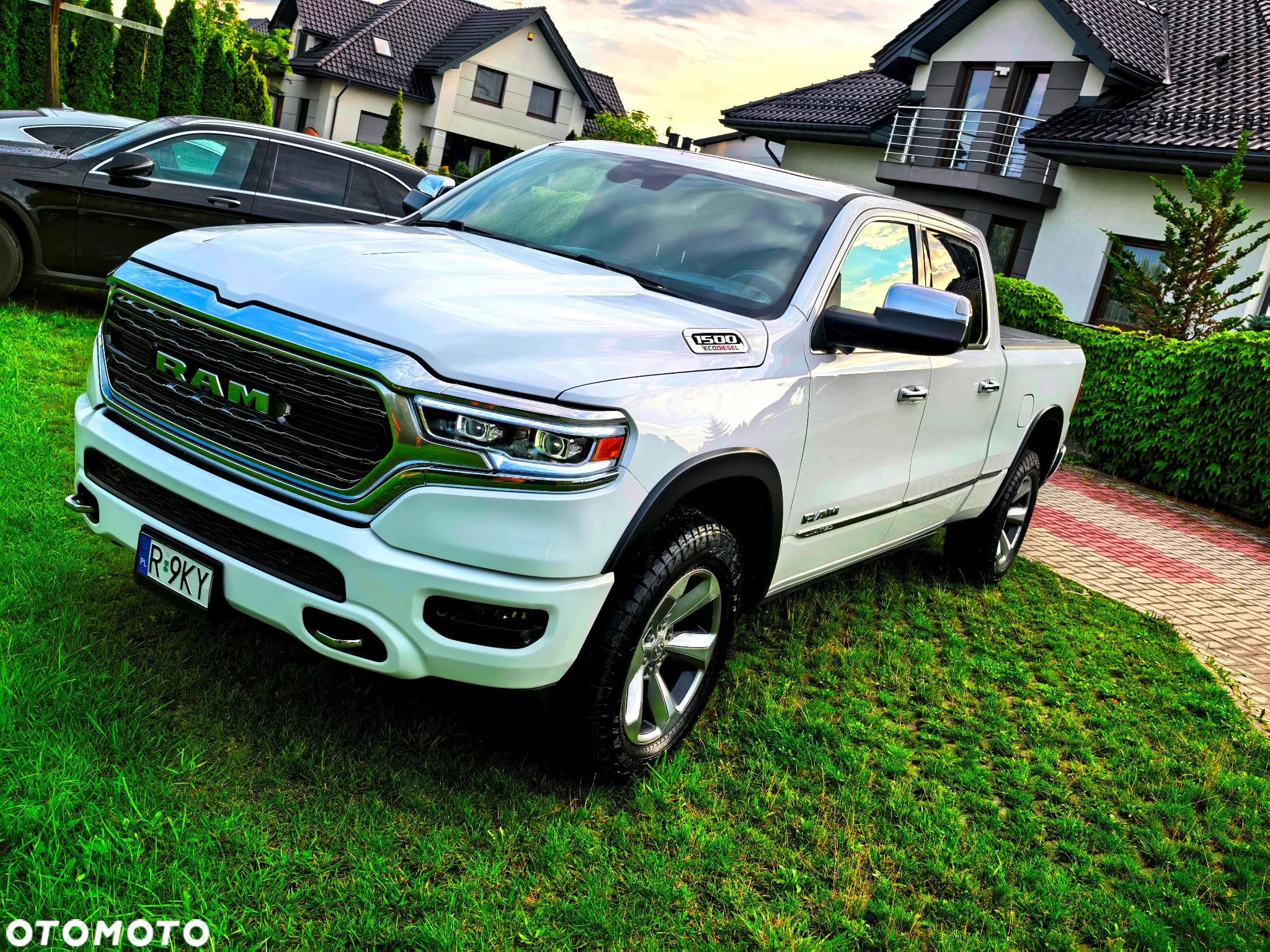 Dodge RAM - 4