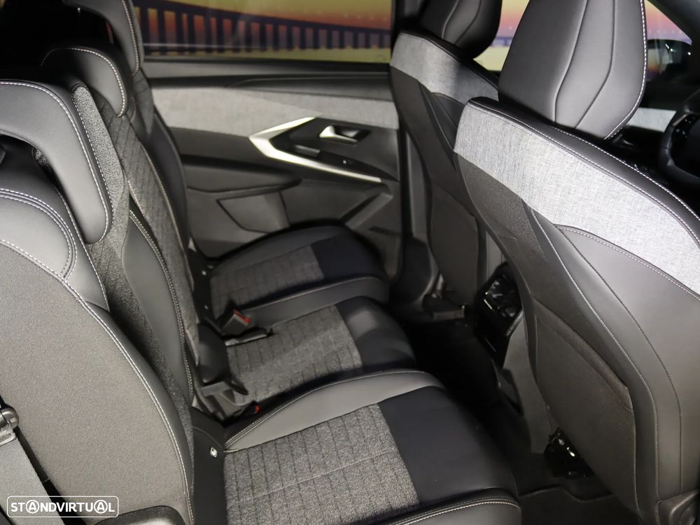 Peugeot 5008 1.2 Hybrid Allure Pack e-DCS6 - 13