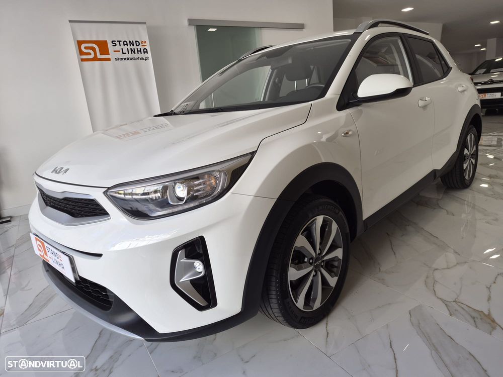 Kia Stonic 1.2 MPi Dynamic — fotografia 8