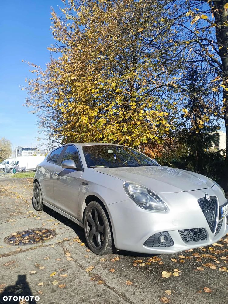 Alfa Romeo Giulietta 2.0 JTDM Distinctive - 1