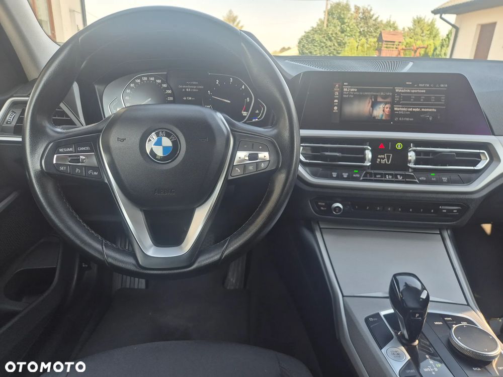BMW Seria 3 320d xDrive MHEV Advantage - 11