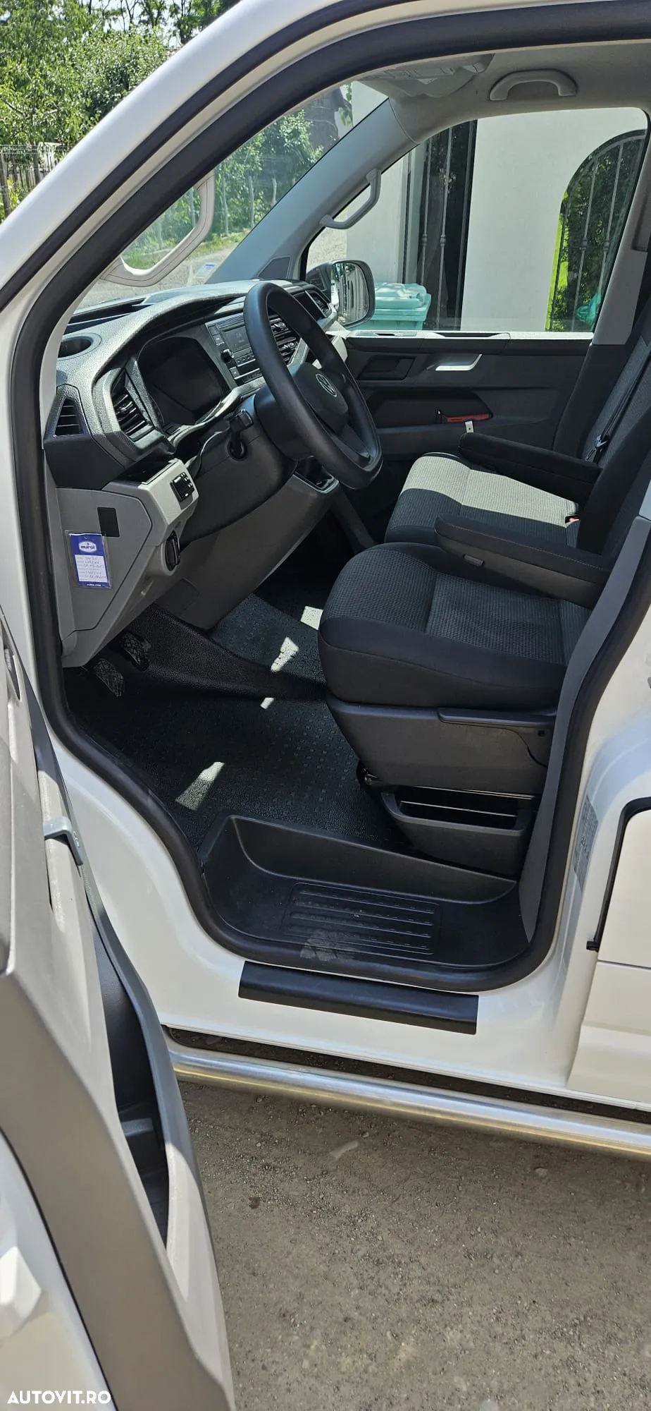 Volkswagen Transporter - 12