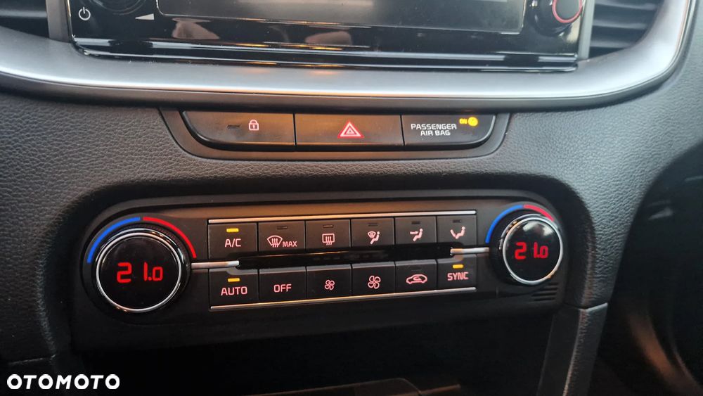 Kia Ceed 1.5 T-GDI M DCT - 16
