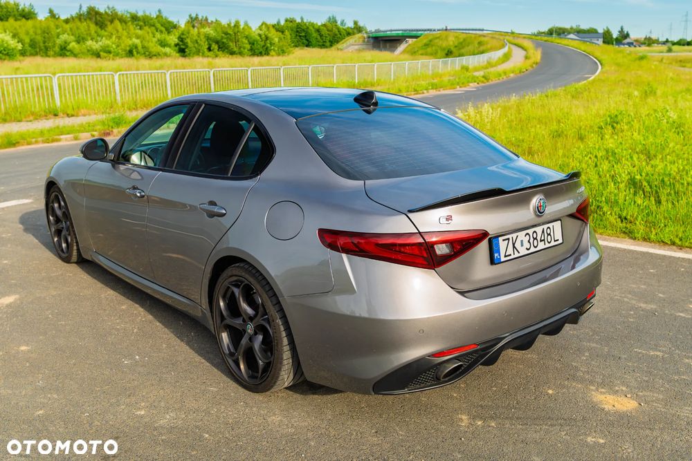 Alfa Romeo Giulia - 24
