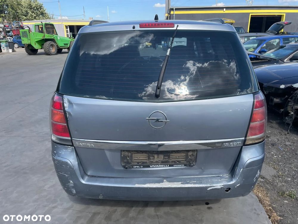 Opel ZAFIRA A na części Kolor:82L - 4