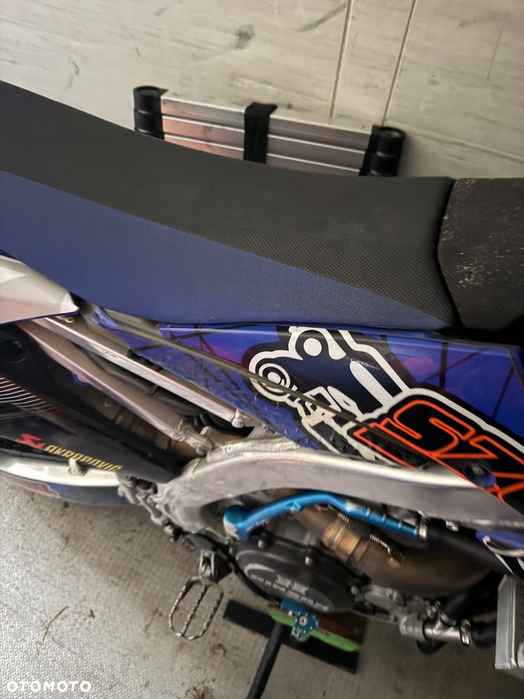 Yamaha YZ - 4